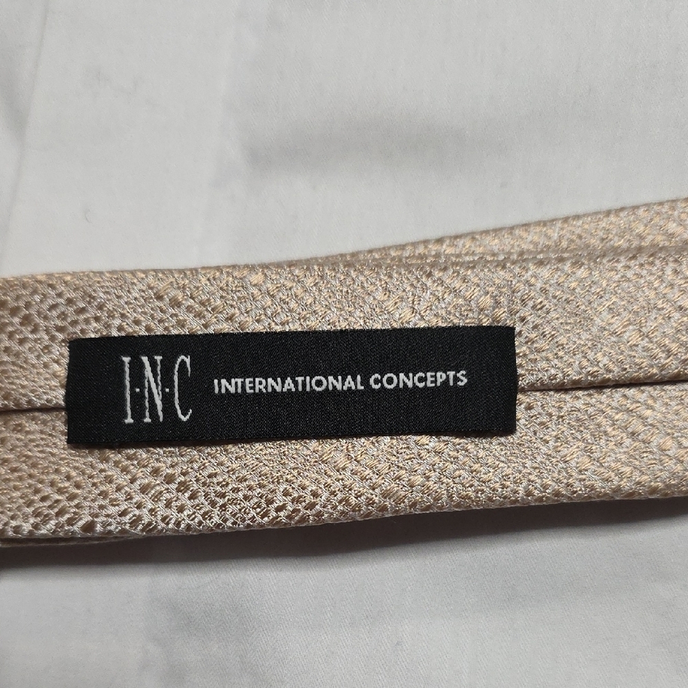 INC International Concepts Textured Champagne / Beige Tie - Picture 2 of 6